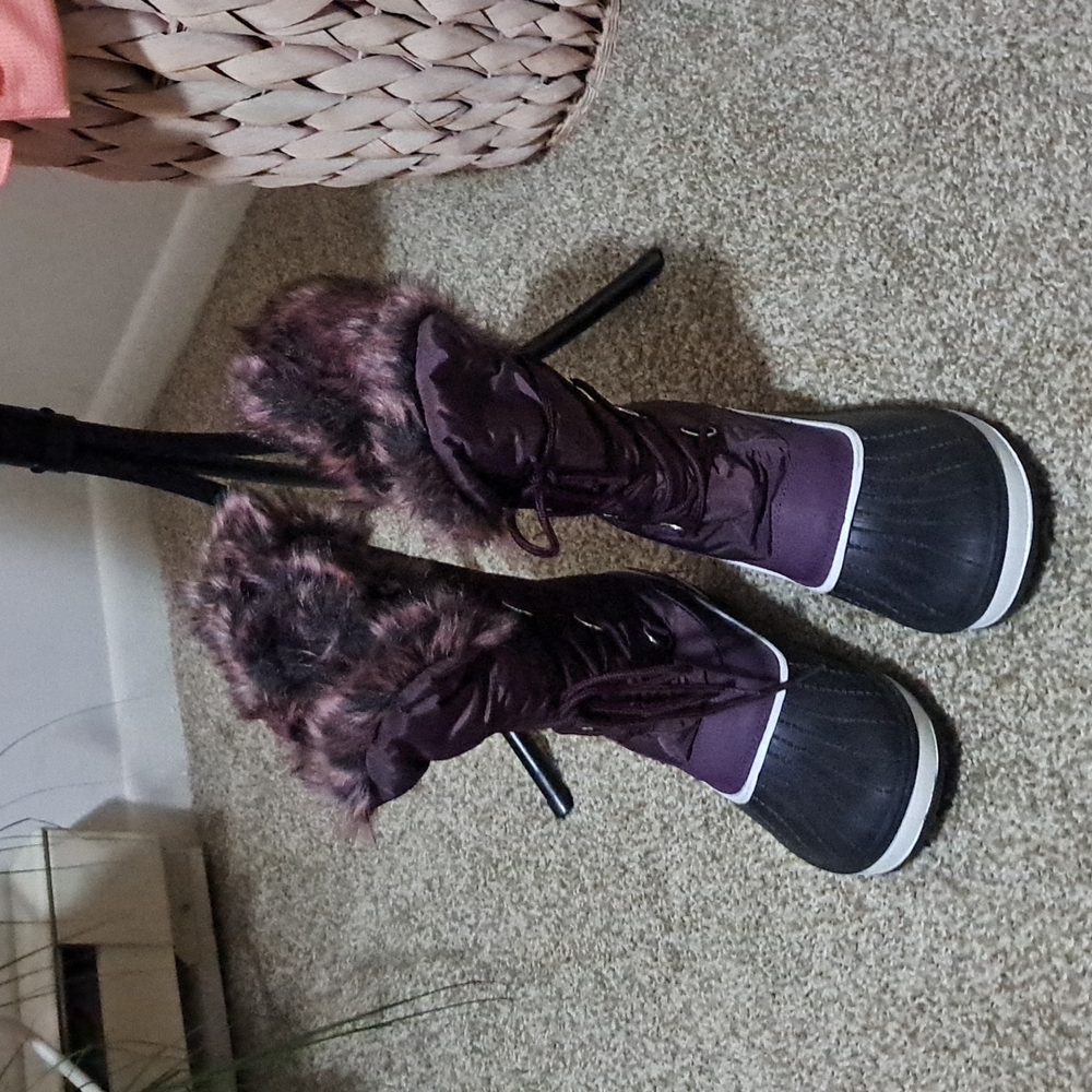 Boots - Picture 2 of 2